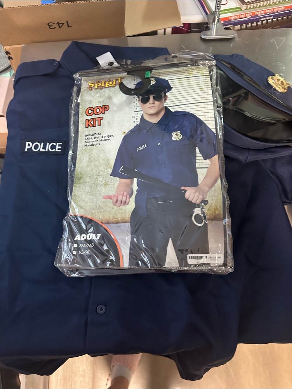 Spirit Men's Police-Style shirt and hat only costume